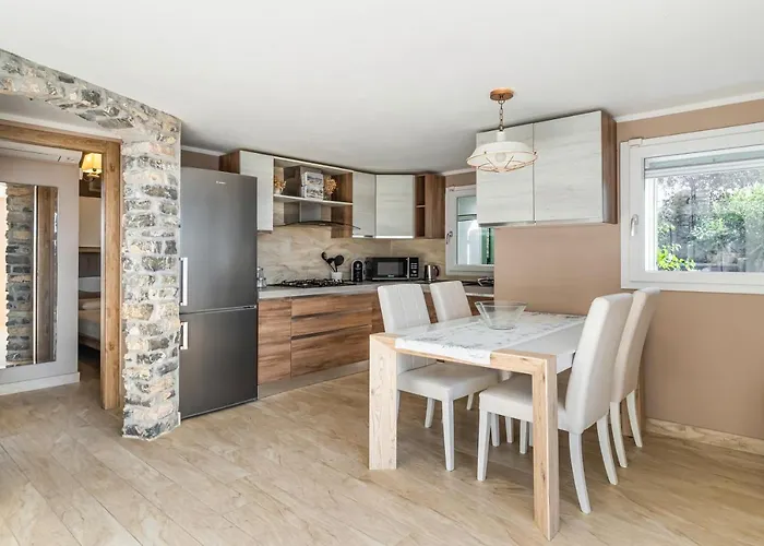 Golfo Dei Poeti! Tellaro Holiday Home